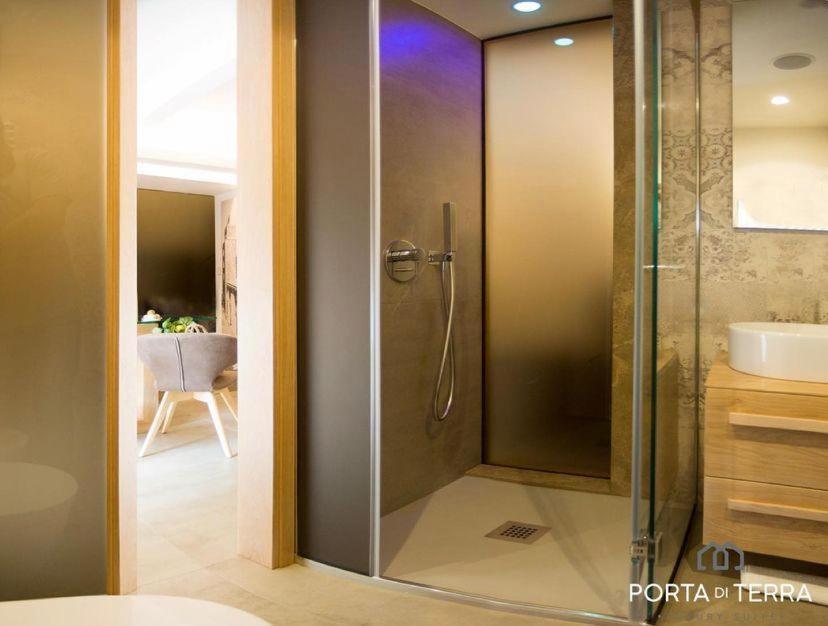 צ'פאלו Porta Di Terra 'Luxury Suite ' מראה חיצוני תמונה